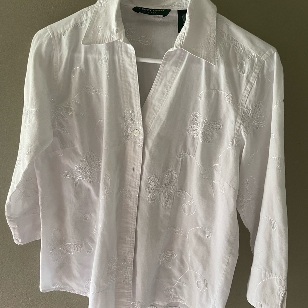White Embroidered women’s shirt